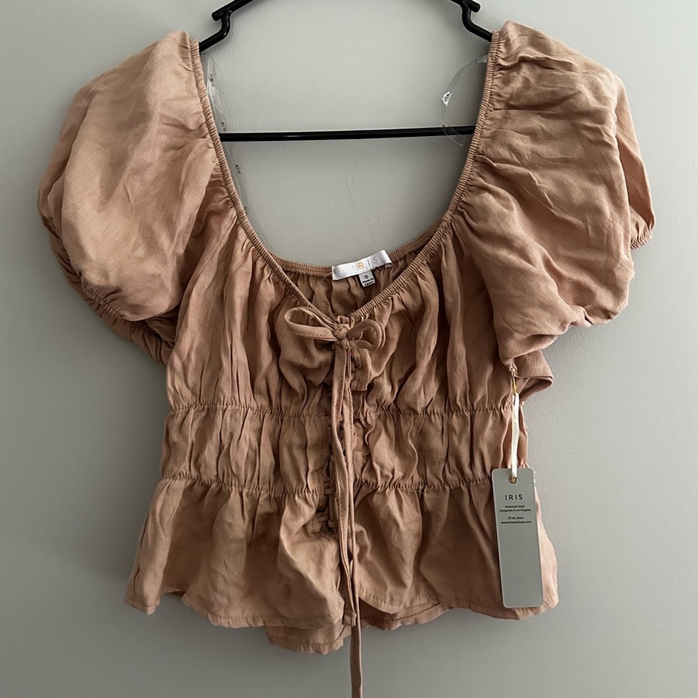 pink Iris top with puff sleeve and tied front !